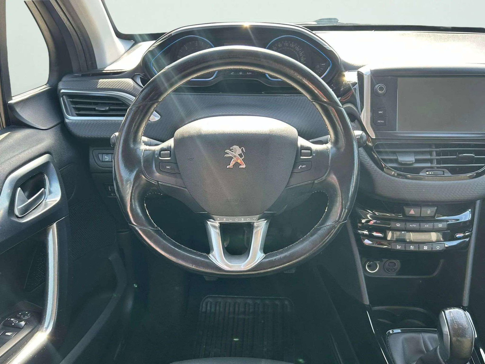 https://cdn-flexicar.caraffinity.it/public_appraisal_images_pro/images/stock/254948/cQRBXQmxmL__WhatsApp Image 2026-04-16 at 18.10.44 (1).jpg